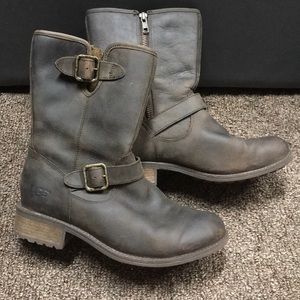 Ugg Chaney zipper leather boots w/ buckles sz 8.5